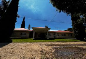 Foto de inmueble en Avenida de los Charales, Col. Jocotepec Centro C.P. 45800, Jocotepec