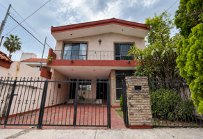 Foto de inmueble en Sta. Teresa de Jesús 682, Camino Real, 45040 Zapopan, Jal. #682, Col. Ciudad de los Niños C.P. 45040, Zapopan