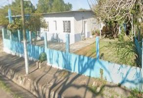 Foto de inmueble en 68420 Acatlán de Pérez Figueroa, Oax., Col. La Raya C.P. 68420, Acatlán de Pérez Figueroa