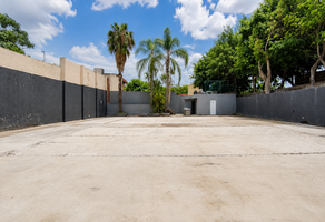 Foto de inmueble en Acapatzingo, Col. Acapatzingo C.P. 62493, Cuernavaca
