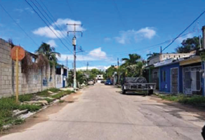 Foto de inmueble en Azáleas 48, Jardines, 77026 Chetumal, Q.R. #48, Col. El Sol C.P. 77026, Othón P. Blanco