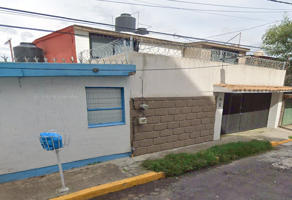 Foto de inmueble en Calle 1 Viveros de Petén, Col. Valle del Paraíso C.P. 54060, Tlalnepantla de Baz