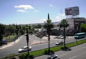 Foto de inmueble en AV. 5 DE FEBRERO #170, Col. Las Campanas C.P. 76100, Querétaro