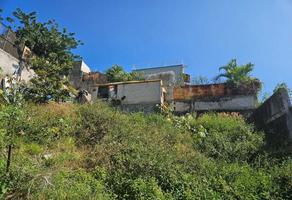 Foto de inmueble en Av al bosque de tetela, Col. Ahuatlán Tzompantle C.P. 62130, Cuernavaca