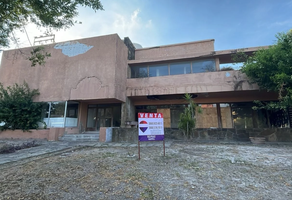 Foto de inmueble en avenida Alvaro obregon entre claveles y gardenias, Col. Jardín C.P. 87330, Matamoros