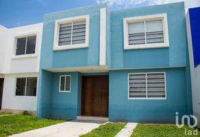 Foto de inmueble en Av. del Ferrocarril #86, Col. Nuevo Espíritu Santo C.P. 76803, San Juan del Río