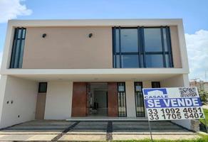 Foto de inmueble en Avenida Gobernador Alberto Cardenas Jiménez #945, Col. Ciudad Guzmán Centro C.P. 49000, Zapotlán el Grande
