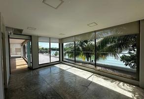 Foto de inmueble en Av. Isla de Tris, Col. Las Pilas C.P. 24195, Carmen