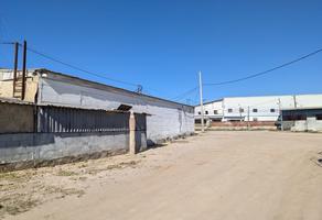 Foto de inmueble en Avenida José Murúa Martinez, Col. Murua Oriente C.P. 22465, Tijuana