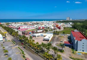 Foto de inmueble en Av. Las Palmas Esq, Diego Rivera #1, Col. Paraíso Coatzacoalcos C.P. 96523, Coatzacoalcos