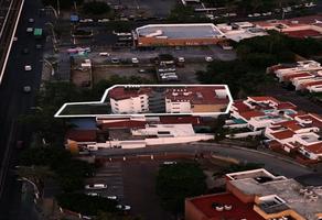 Foto de inmueble en Avenida Manuel Ávila Camacho #880, Col. Jacarandas C.P. 45160, Zapopan