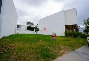 Foto de inmueble en Av. Paseo Solares, Col. Solares C.P. 45019, Zapopan