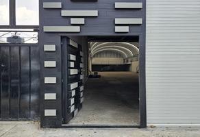 Foto de inmueble en Av. Pdte. Plutarco Elías Calles, Col. Banjidal C.P. 09450, Iztapalapa