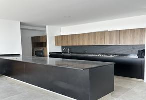Foto de inmueble en Av punto sur, Col. Punto Sur C.P. 45645, Tlajomulco de Zúñiga