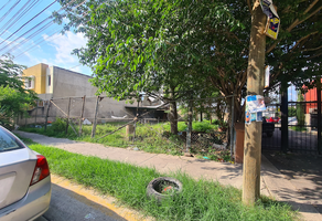 Foto de inmueble en Av. Torres Bodet, Col. Jardines El Sauz C.P. 44987, Guadalajara