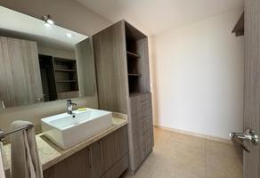 Foto de inmueble en Av. Valle del Oro, Col. Cimatario C.P. 76030, Querétaro