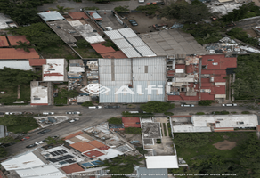 Foto de inmueble en AXAYACATL, Col. Nueva España C.P. 44980, Guadalajara