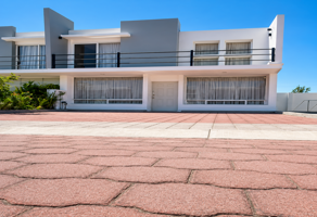 Foto de inmueble en La Negreta, 76907 El Pueblito, Qro., Col. Villas de las Flores C.P. 76907, Corregidora