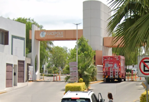 Foto de inmueble en Av. Senda Eterna 244, Fraccionamiento Lucepolis, Milenio III, 76060 Santiago de Querétaro, Qro. #244, Col. Milenio 3a. Sección C.P. 76060, Querétaro