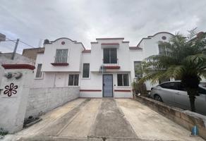 Foto de inmueble en Los Pinos, Jardines de Miraflores, 45601 San Pedro Tlaquepaque, Jal., Col. Jardines de Miraflores C.P. 45601, San Pedro Tlaquepaque