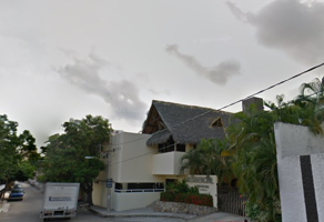 Foto de inmueble en La Rotonda  #s/n, Col. Condesa C.P. 39690, Acapulco de Juárez