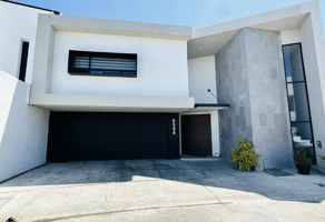 Foto de inmueble en C. Prta Grande, Lasplazas, 22640 Tijuana, B.C., Col. Las Plazas C.P. 22640, Tijuana