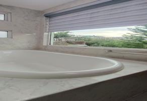 Foto de inmueble en Casuarinas 1245 #1245Int. H, Col. La Pinera C.P. 60090, Uruapan
