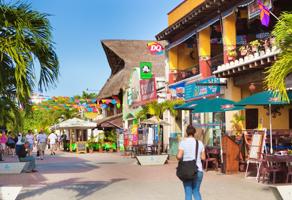 Foto de inmueble en Quinta Avenida, Gonzalo Guerrero, Playa del Carmen, Q.R., Col. Playa Car Fase I C.P. 77713, Solidaridad
