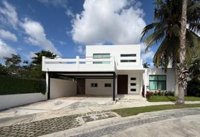 Foto de inmueble en Av. Huayacán, 77536 Q.R., Col. Maderos Residencial C.P. 77536, Benito Juárez