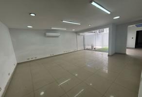 Foto de inmueble en Boulevard Doctor Mora, Col. Las Quintas C.P. 80060, Culiacán