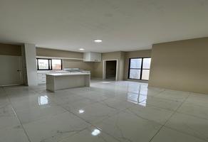 Foto de inmueble en Blvd. Los lagos, Col. Valle Dorado C.P. 22890, Ensenada