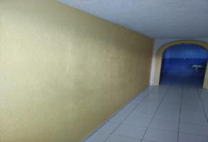 Foto de inmueble en C. Valle de Los Arces, 45640 Tlajomulco de Zúñiga, Jal., Col. Hacienda los Eucaliptos C.P. 45656, Tlajomulco de Zúñiga