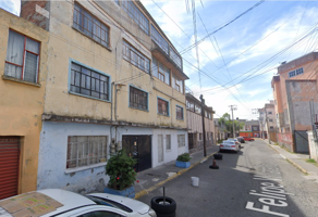 Foto de inmueble en Felipe Villarello 106 #106, Col. Santa Clara C.P. 50090, Toluca