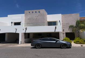 Foto de inmueble en Blvd. Juan Navarrete, 83224 Hermosillo, Son., Col. Obispos Residencial II C.P. 83224, Hermosillo