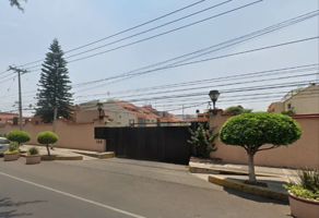 Foto de inmueble en Calzada del Hueso 128 #128, Col. Viejo Ejido de Santa Ursula Coapa C.P. 04980, Coyoacán