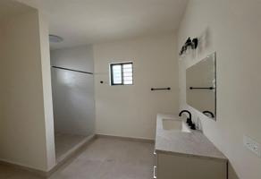 Foto de inmueble en calle, Col. Chepevera C.P. 64030, Monterrey