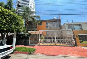 Foto de inmueble en Calle la Luna, Col. Jardines del Bosque Centro C.P. 44520, Guadalajara