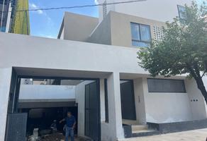 Foto de inmueble en calle Luna, Col. Jardines del Bosque Norte C.P. 44520, Guadalajara