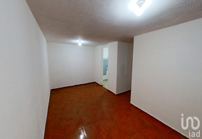 Foto de inmueble en Calzada Vallejo #1359, Col. Santa Rosa C.P. 07620, Gustavo A. Madero