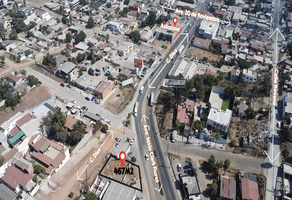 Foto de inmueble en Carretera Ensenada - Tijuana y Calle  Decima, Col. Azteca C.P. 22820, Ensenada