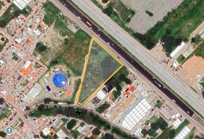 Foto de inmueble en CARRETERA FEDERAL 57 MEXICO QUERETARO, Col. Pedro Escobedo Centro C.P. 76700, Pedro Escobedo