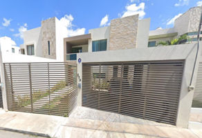 Foto de inmueble en C. 25 279, Montebello, 97113 Mérida, Yuc. #279, Col. Montebello C.P. 97113, Mérida