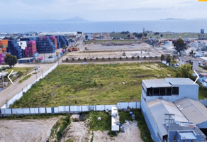 Foto de inmueble en Calzada Vista Al Mar, Col. FONDEPORT C.P. 22760, Ensenada