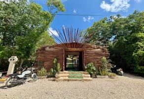 Foto de inmueble en AV 20 NORTE, Col. Tulum Centro C.P. 77760, Tulum