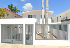 Foto de inmueble en Isla del Peruano 811 #811, Col. Lomas Miramar C.P. 85450, Guaymas