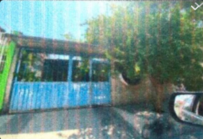 Foto de inmueble en Calle Doctor Salvador Franco López #363, Col. INFONAVIT Plan de Ayala C.P. 58000, Morelia