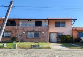 Foto de inmueble en Av del Parque, Villas Universidad, 48290 Puerto Vallarta, Jal. #611-42, Col. Parques Universidad (Sendero de Luna) C.P. 48290, Puerto Vallarta