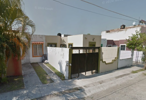 Foto de inmueble en Gral. Ignacio Valenzuela, Francisco Villa III, 28063 Colima, Col., Col. Francisco Villa C.P. 28063, Colima