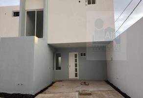 Foto de inmueble en Mauricio Cervantes, Col. Puerta de La Laguna C.P. 63039, Tepic