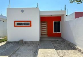 Foto de inmueble en CALLE  35 A, Col. 10 de Mayo C.P. 24350, Escárcega